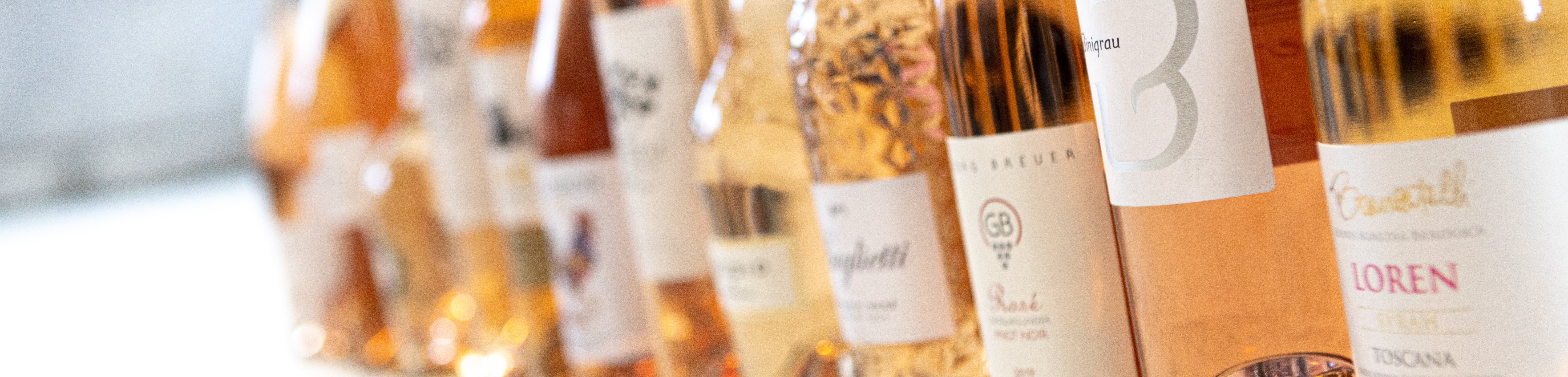 Mange glas med lækker Rosé vin